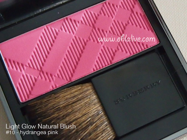 BURBERRY Light Glow Natural Blush 10 hydrangea pink - 1